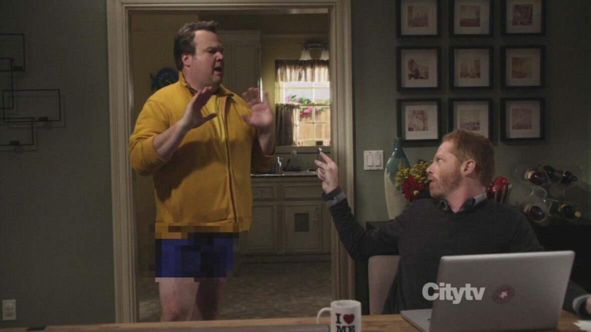 Best Episodes Of Modern Family: Strangers On A Treadmill