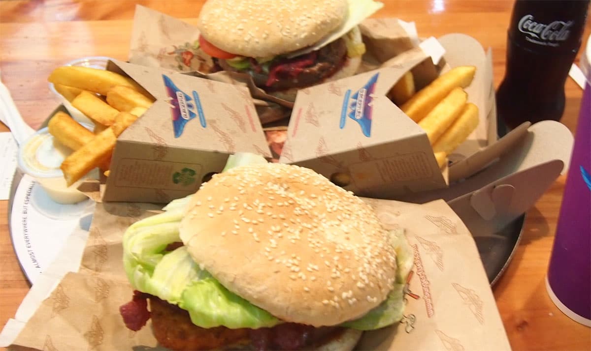 Streaming shows have become internet fast food not junk food 3 streaming-shows-have-become-internet-fast-food-not-junk-food