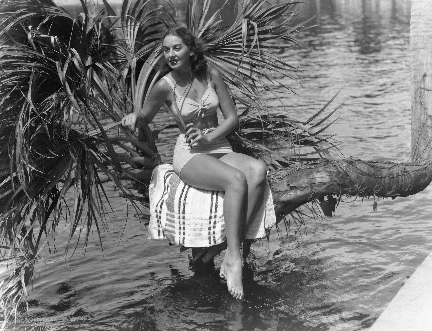 20 Best 40s Movies and Where to Stream Them 23 best 40s movies