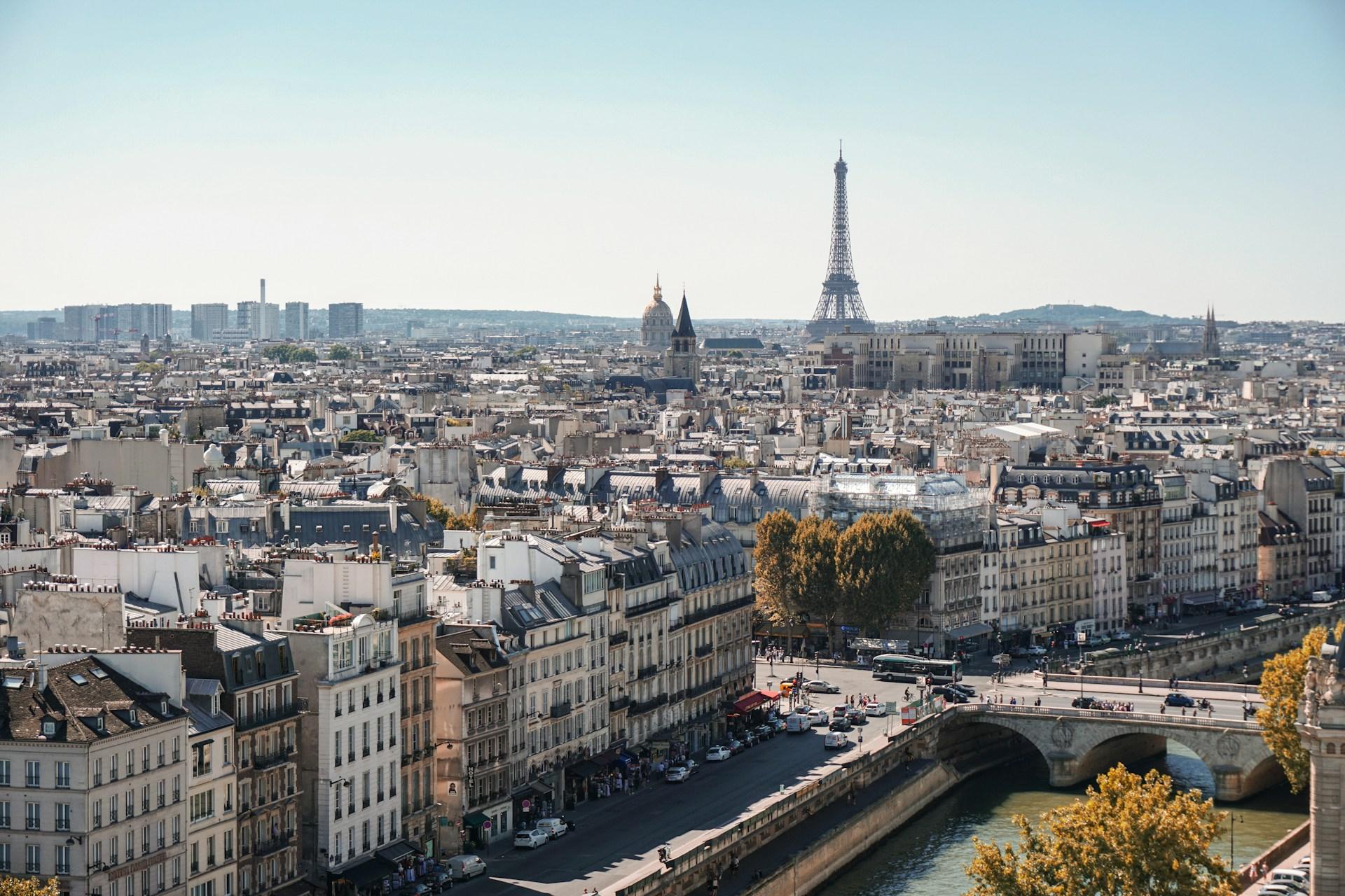 best movies set in paris