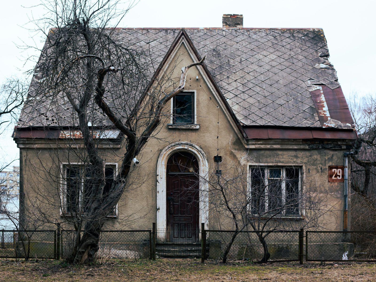 Best Haunted House Movies Ever, Unsplash