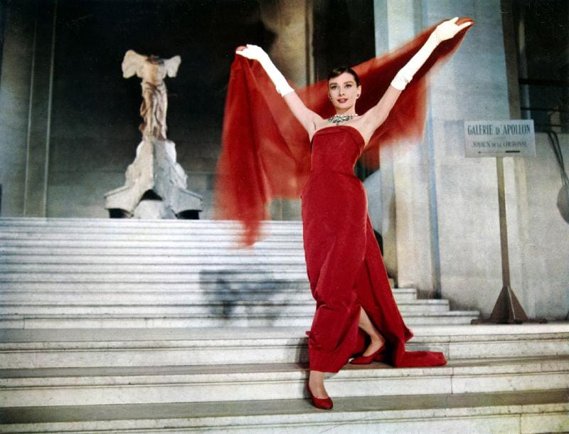Movies Set In Museums: Audrey Hepburn On The Steps Of The Louvr - As Art Print Or Hand Painted Oil.