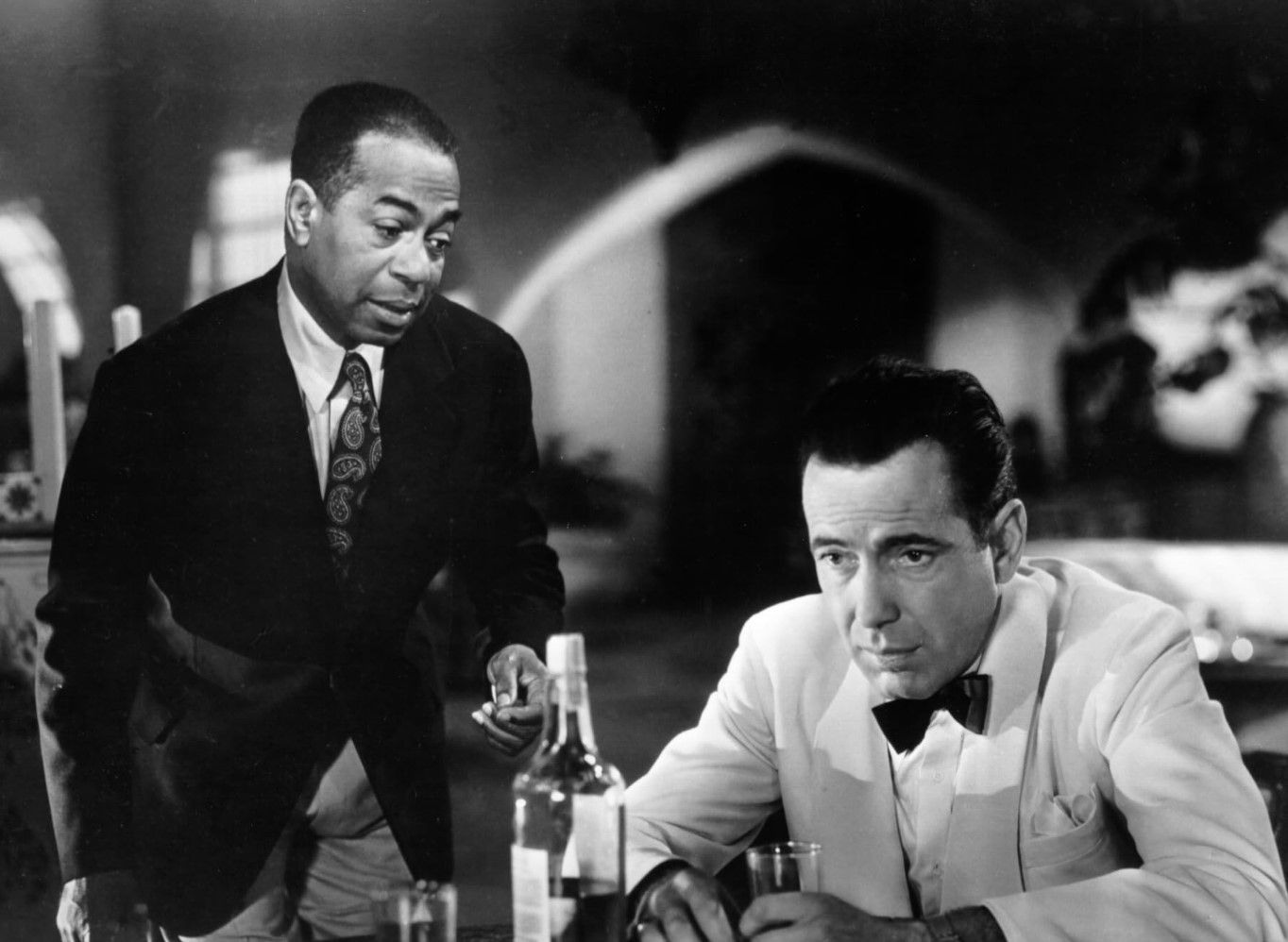 8 Most Iconic Casablanca Movie Quotes And Why They Are So Well-Known 9 Problems Casablanca, Warner Bros Pictures