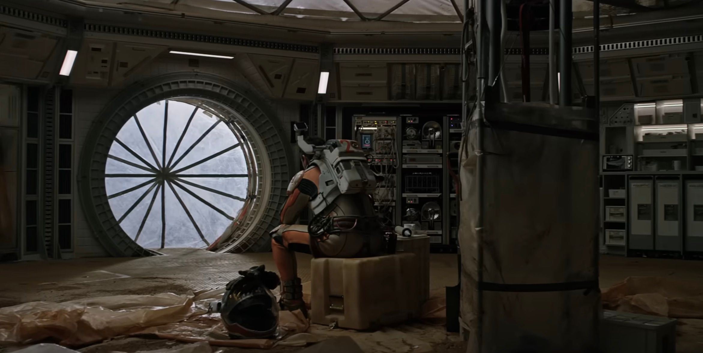 6 Best Movies Like Interstellar