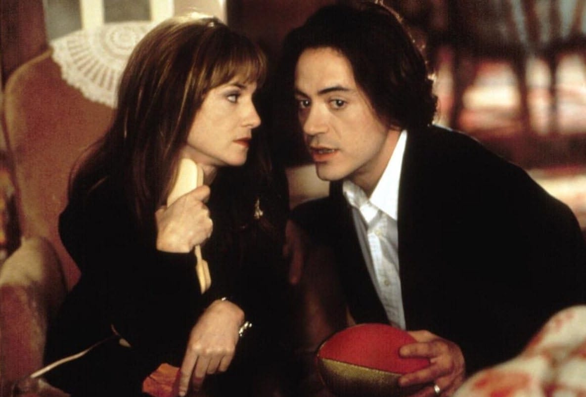 15 Best Thanksgiving Movies Streaming Right Now 3 Home For The Holidays, Paramount Pictures