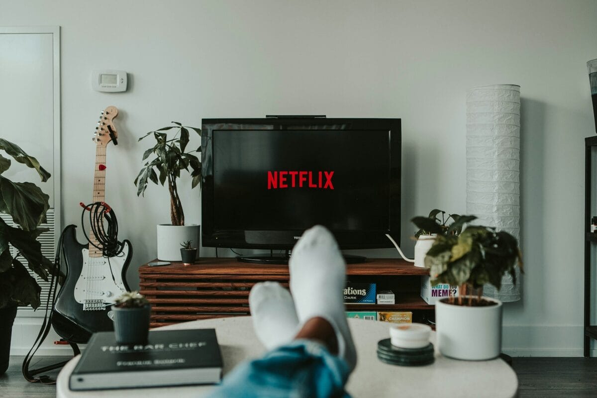 person watching netflix / summer streaming