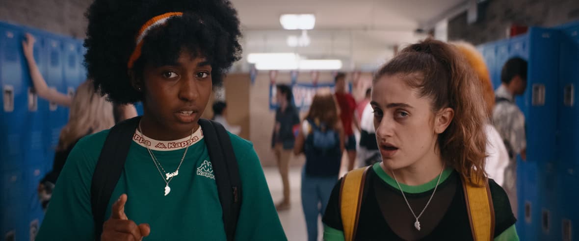 Bottoms Movie Review: A Fearless Dive Into High School Chaos And Desire 6 Bottoms Movie Review