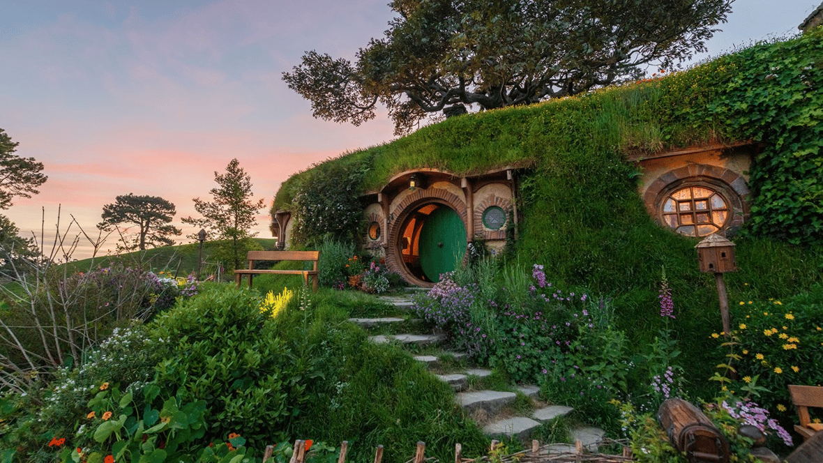 10 Most Asked About Movie Filming Locations 3 Most Asked About Movie Filming Locations: Hobbiton New Zealand