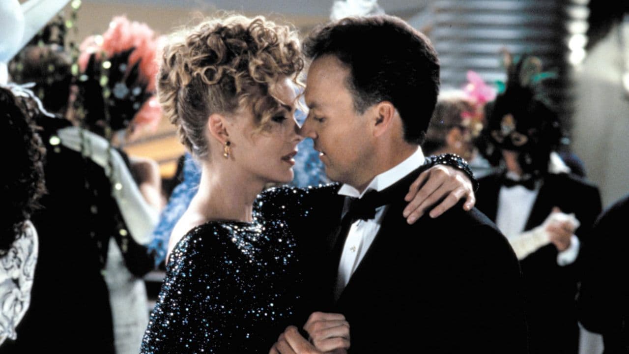 6 Non-Traditional Christmas Movies To Check Out 7 Batman Returns, Warner Bros