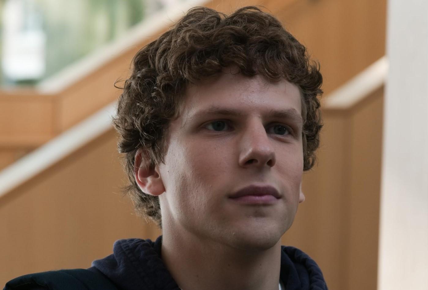 5 Movies With Realistic Dialogue And Where To Stream Them 3 The Social Network, Sony Pictures Releasing