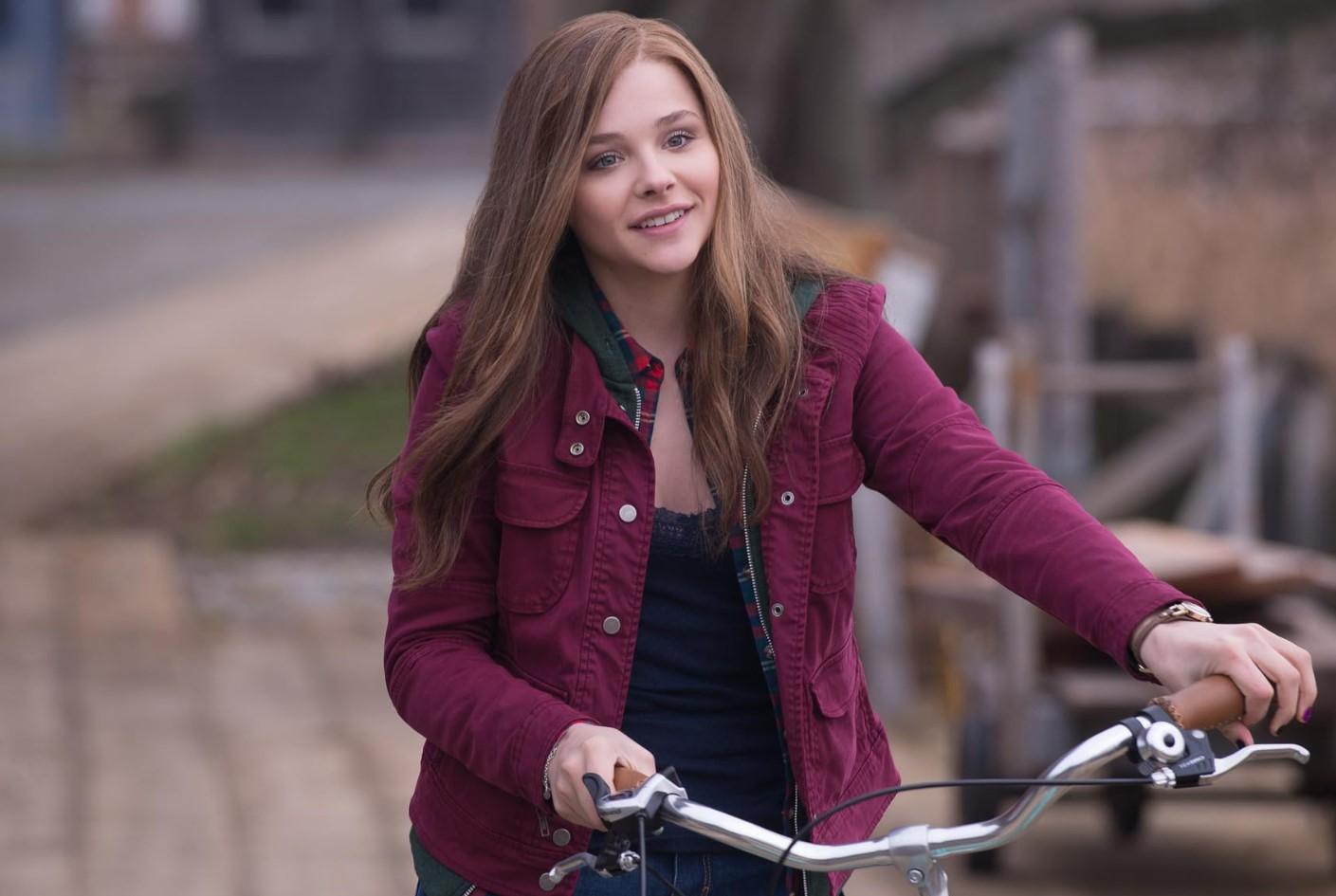 6 Best Chloë Grace Moretz Movies And Tv Shows 3 If I Stay, Warner Bros Pictures
