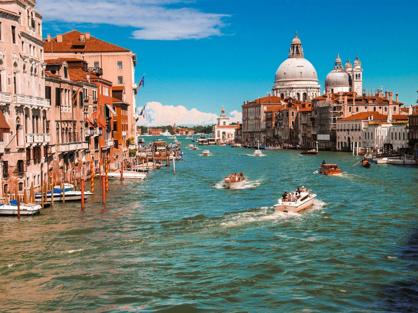 Movies Set in Italy, Unsplash