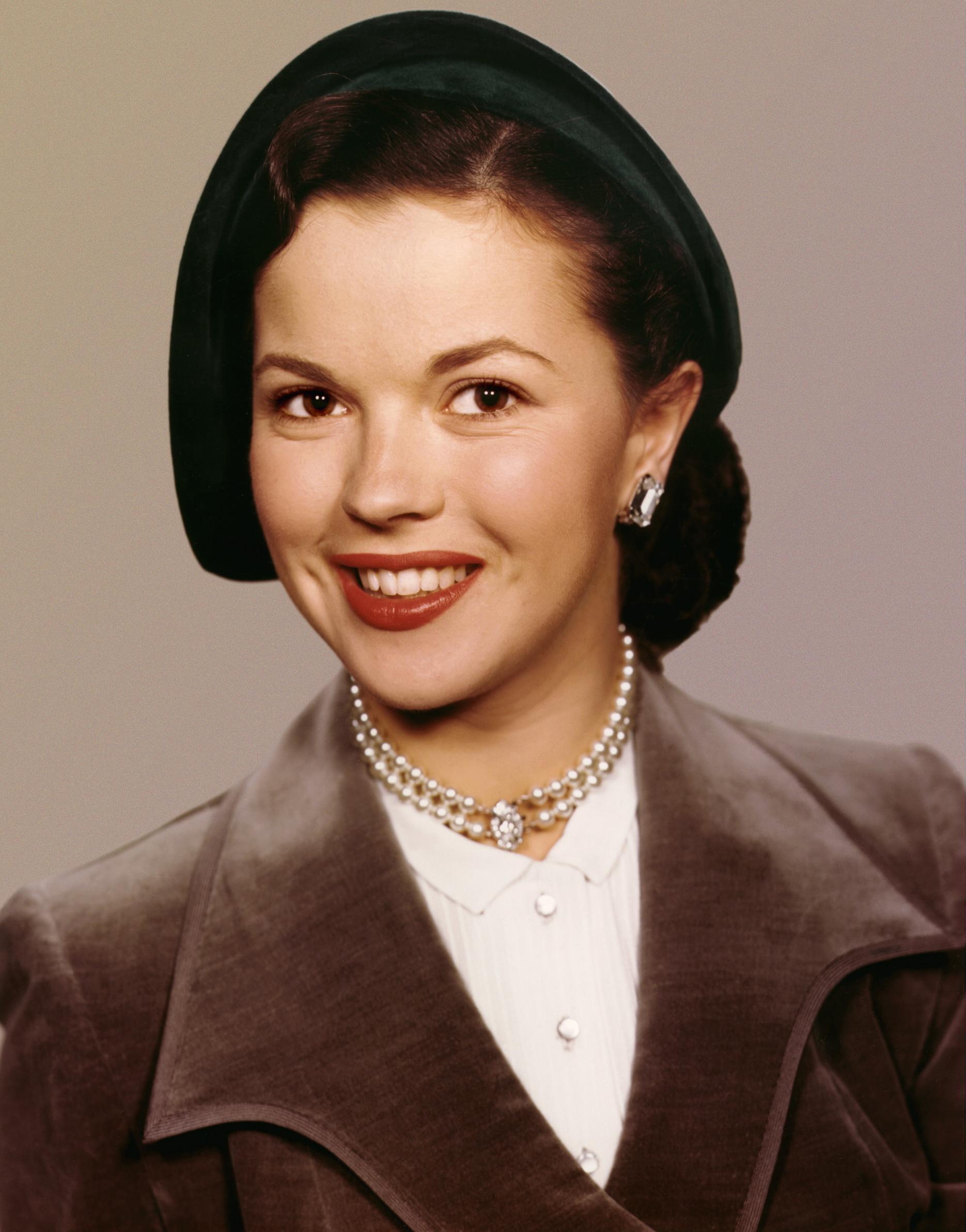Ranking 15 Famous Old Hollywood Actresses From 1920 To 1960