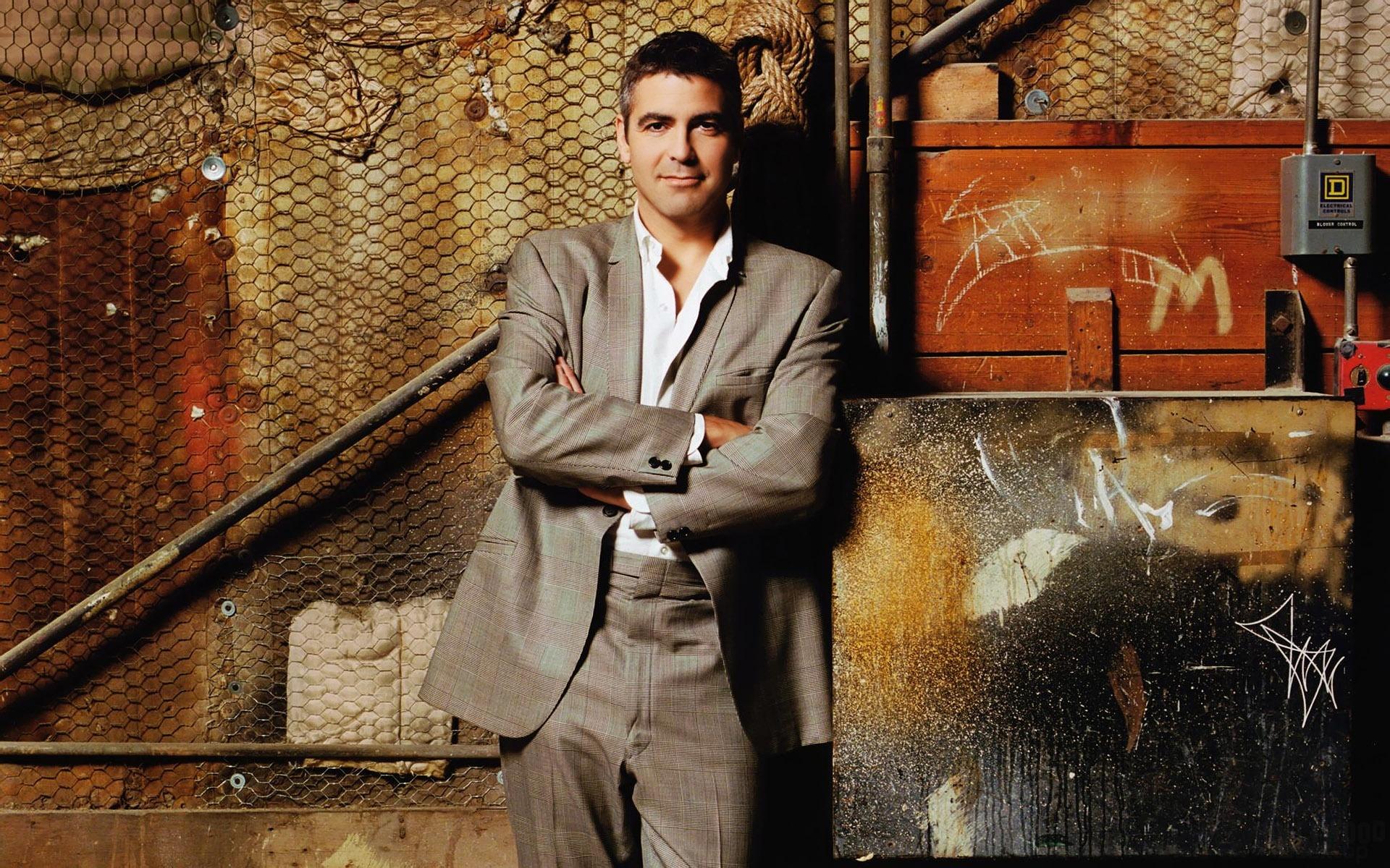 12 George Clooney Funny Moments 3 12 George Clooney Funny Moments