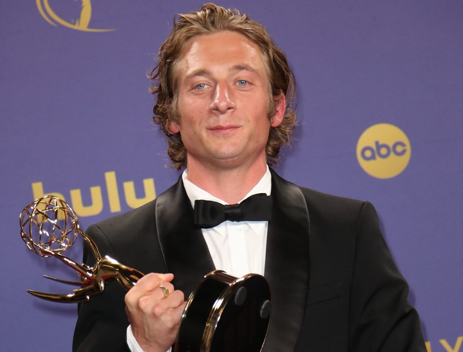 Shows like The Bear, Entertainment: 76th Emmy Awards