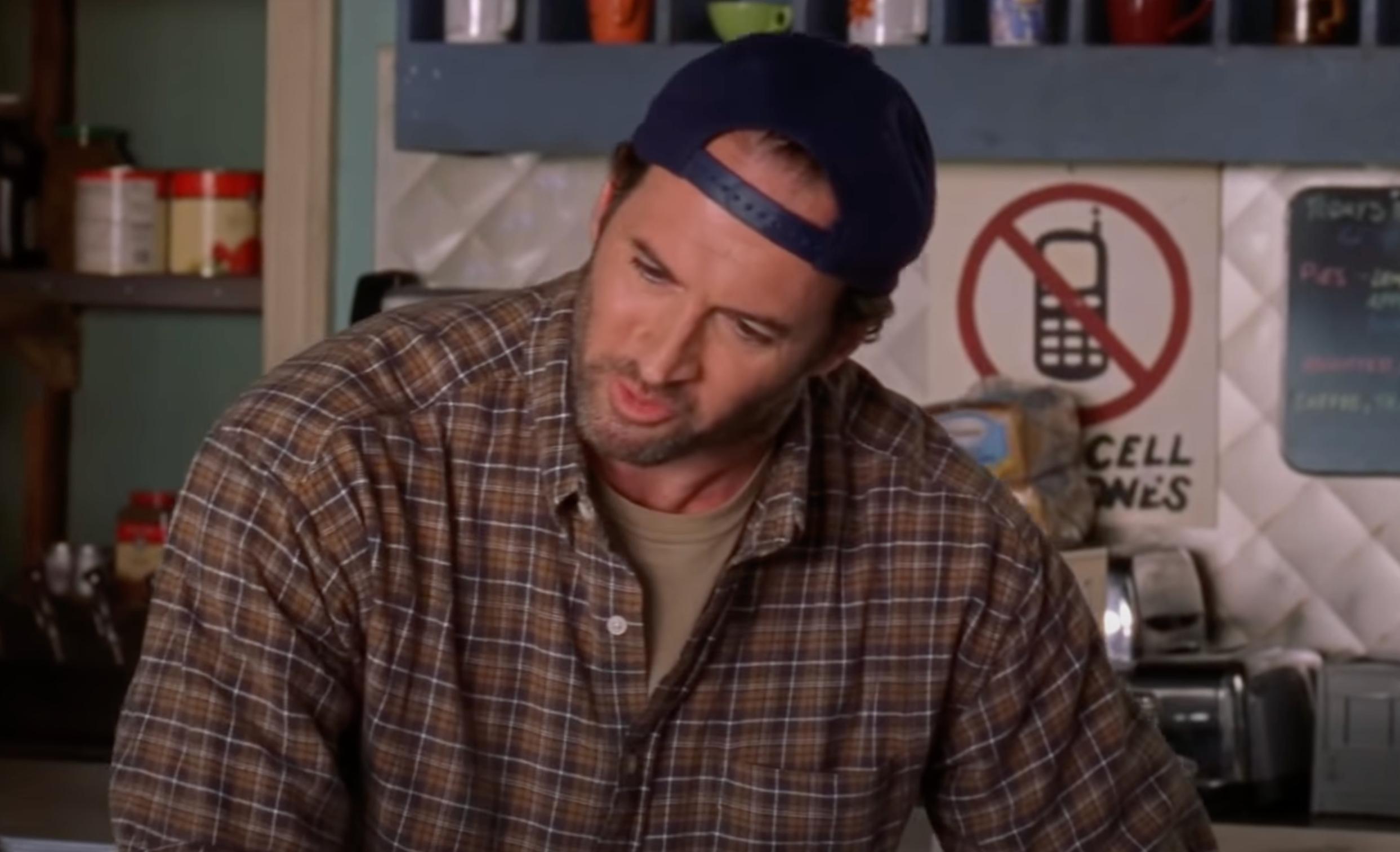 15 Best Gilmore Girls Quotes For Quick-Witted Fans 11 Luke Danes