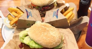 Streaming Shows Have Become Internet Fast Food Not Junk Food 16 Streaming-Shows-Have-Become-Internet-Fast-Food-Not-Junk-Food
