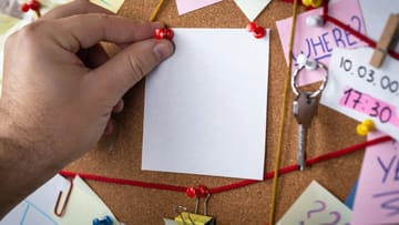 Mystery Corkboard / Mystery Movies On Netflix