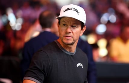 Best Of Mark Wahlberg, Mma: Ufc 303 - Silva Vs Chiasson