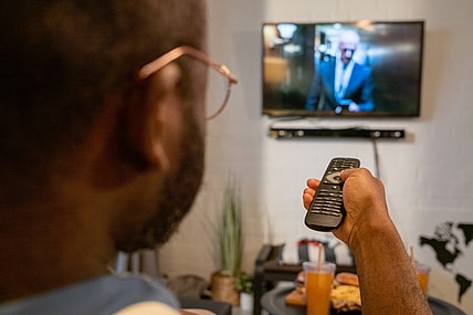 15 Best Shows On Tubi That You Can Stream For Free