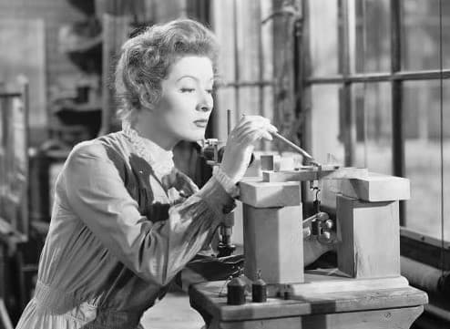 Madame Curie, Loew