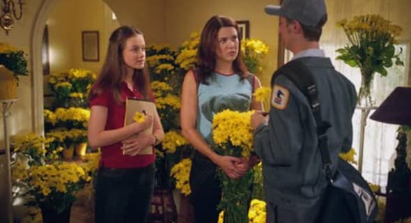 Rewatch These 10 Gilmore Girls Episodes For Pop Culture References 5 10 Gilmore Girls Episodes For Pop Culture References: Sadie, Sadie