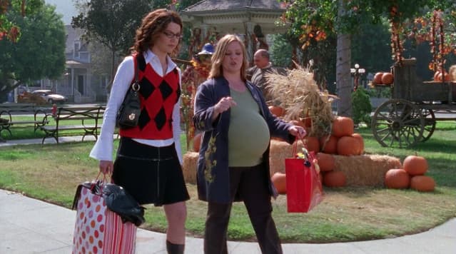 Rewatch These 10 Gilmore Girls Episodes For Pop Culture References 8 10 Gilmore Girls Episodes For Pop Culture References: The Fundamental Things Apply