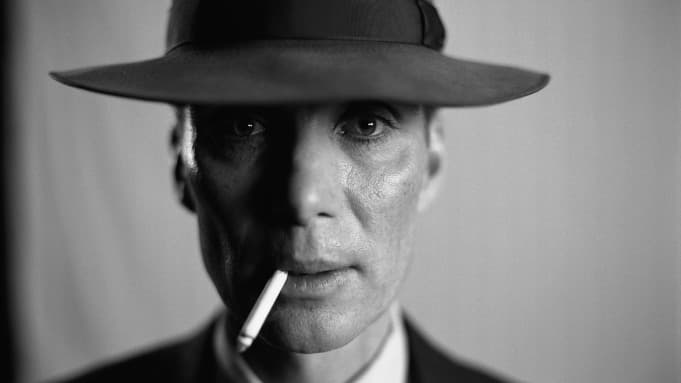 Oppenheimer Review: A Bomb That Doesn’t Detonate 2 Oppenheimer Review: A Bomb That Doesn’t Detonate