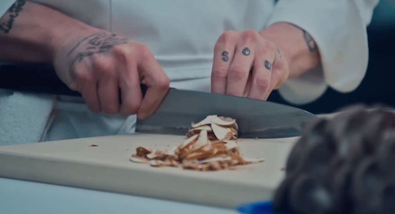 Everything To Know About The Bear Season 3 4 Jeremy Allen White Cooking In The Upcoming Thirs Season Of The Bear.