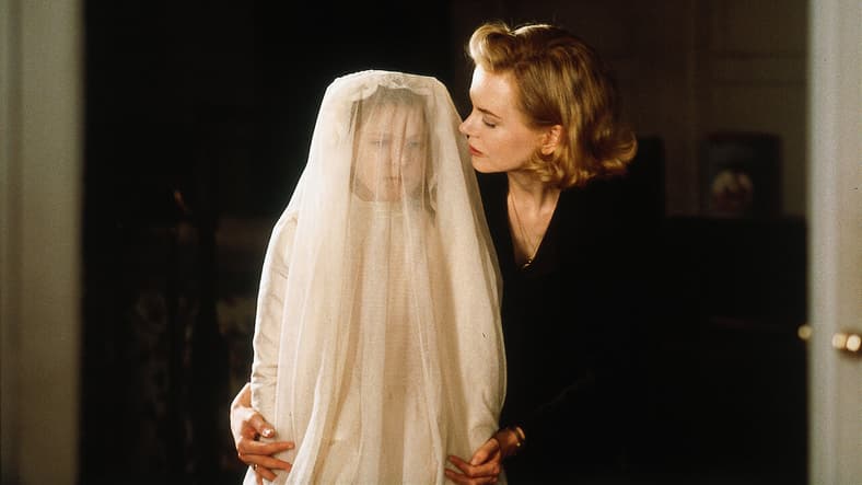6 Best Nicole Kidman Movies, Ranked 3 The Others