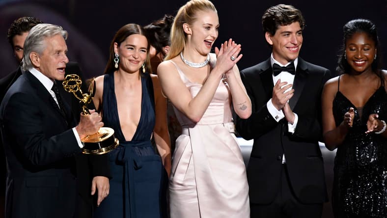Sophie Turner Injury Briefly Pauses Filming On Tomb Raider Reboot 2 Entertainment: 71St Annual Emmy Awards / Sophie Turner