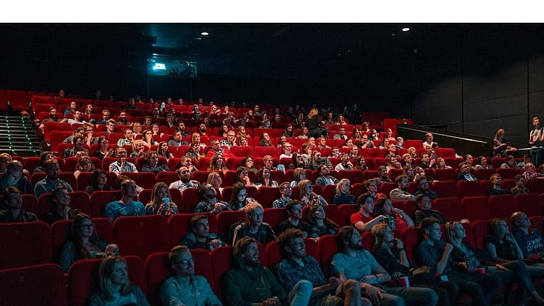7 Tv Cliffhangers That Left Fans Waiting Too Long 2 Theater