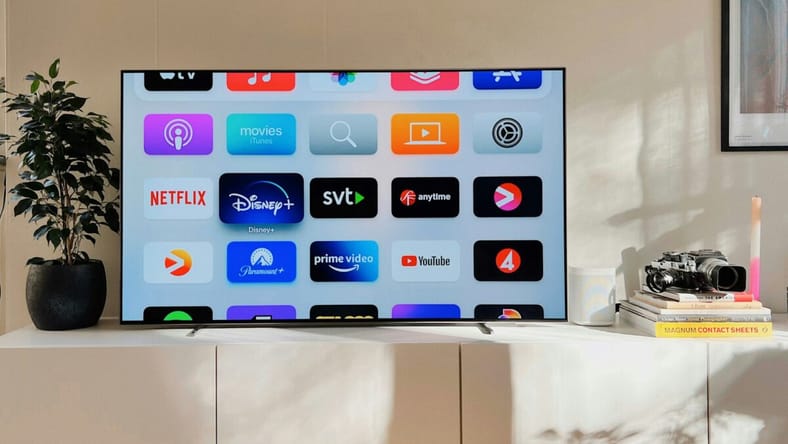 Apps On Tv Screen / Disney+ / Peacock