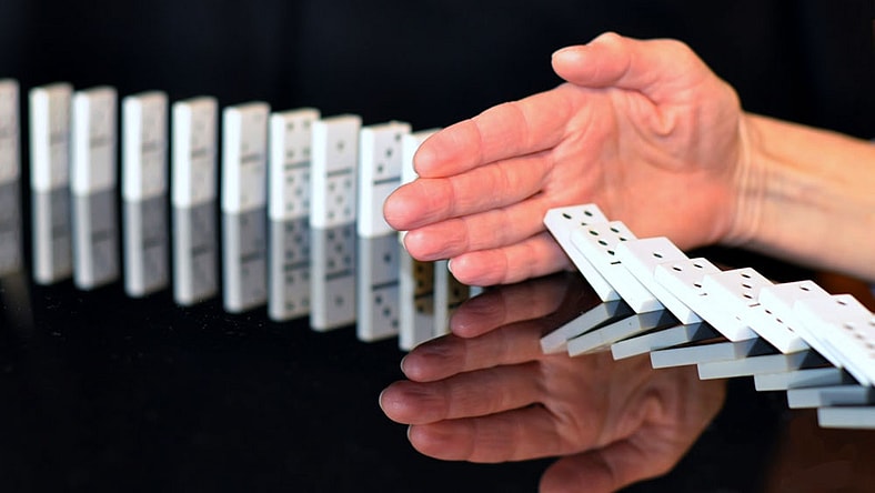 Netflix-Three-Years-Of-Numbers-Filed-To-Stop-Investor-Dominos-Falling