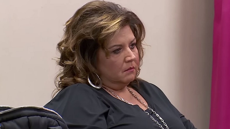 Credit Dance Moms, Hulu, The Best Dance Moms Episodes