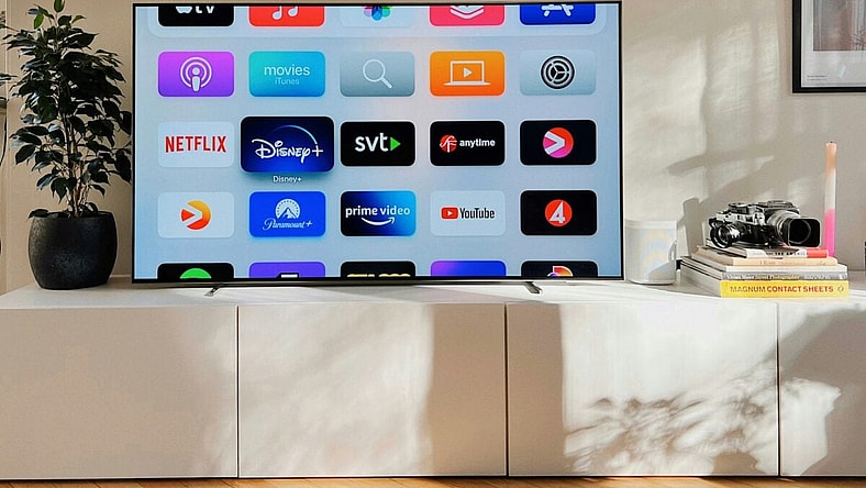 Apps On Tv Screen / Disney+ / Peacock