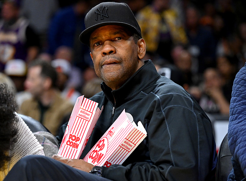 Nba: Milwaukee Bucks At Los Angeles Lakers