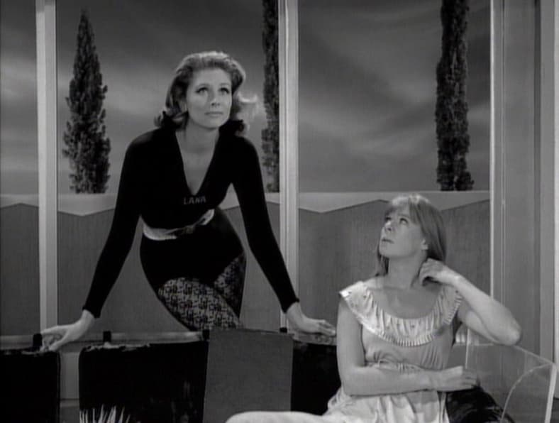 6 Worst Twilight Zone Episodes 3 Number 12 Looks Just Like You
