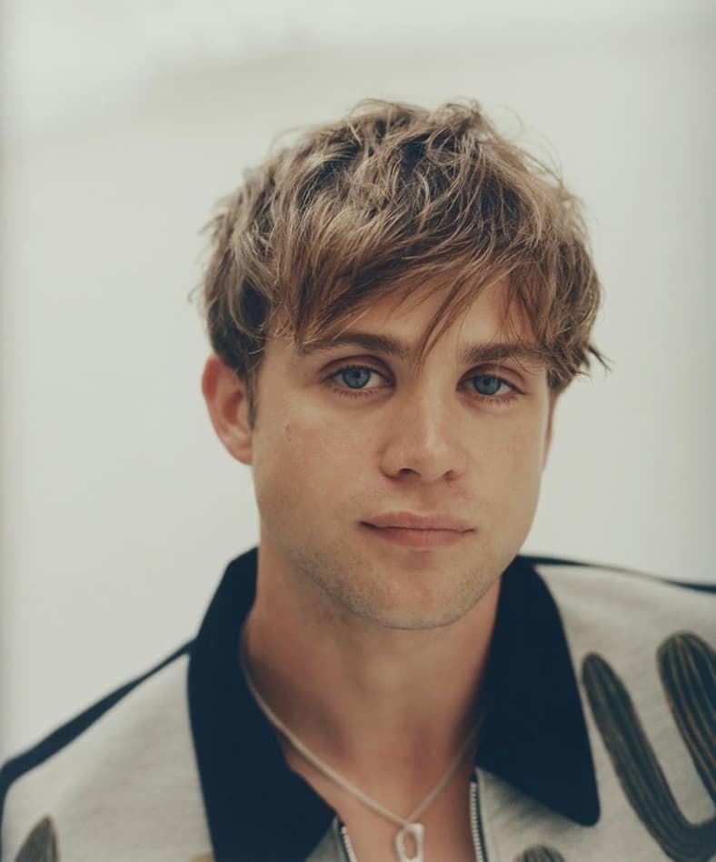 Leo Woodall Actor