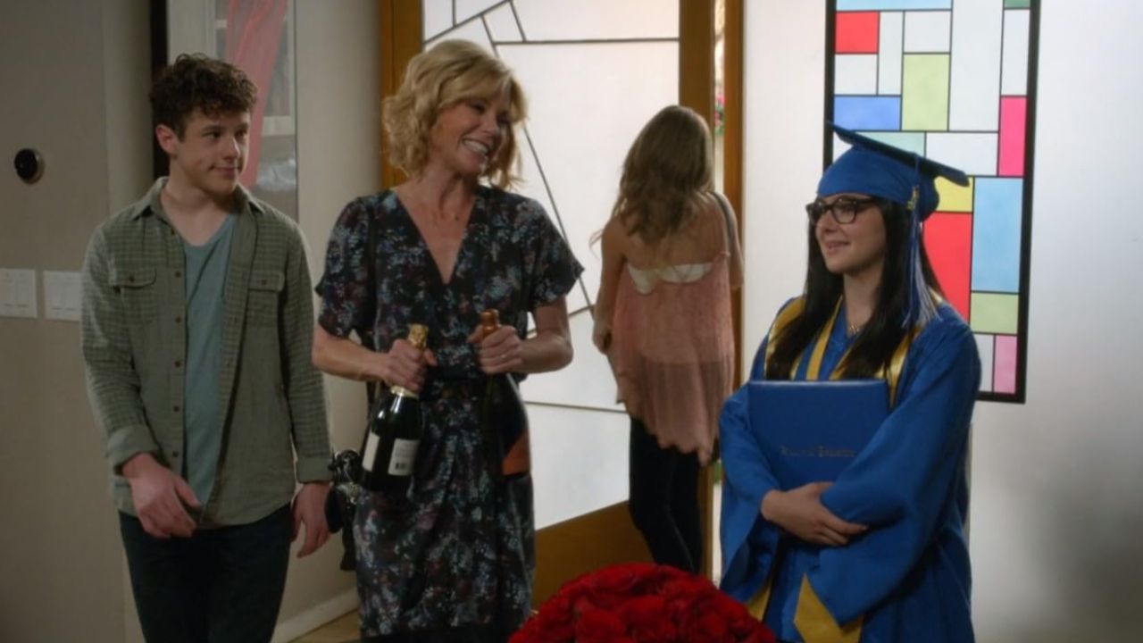 13 Best Episodes Of Modern Family And Why They'Re Timeless 11 American Skyper, Modern Family Hulu
