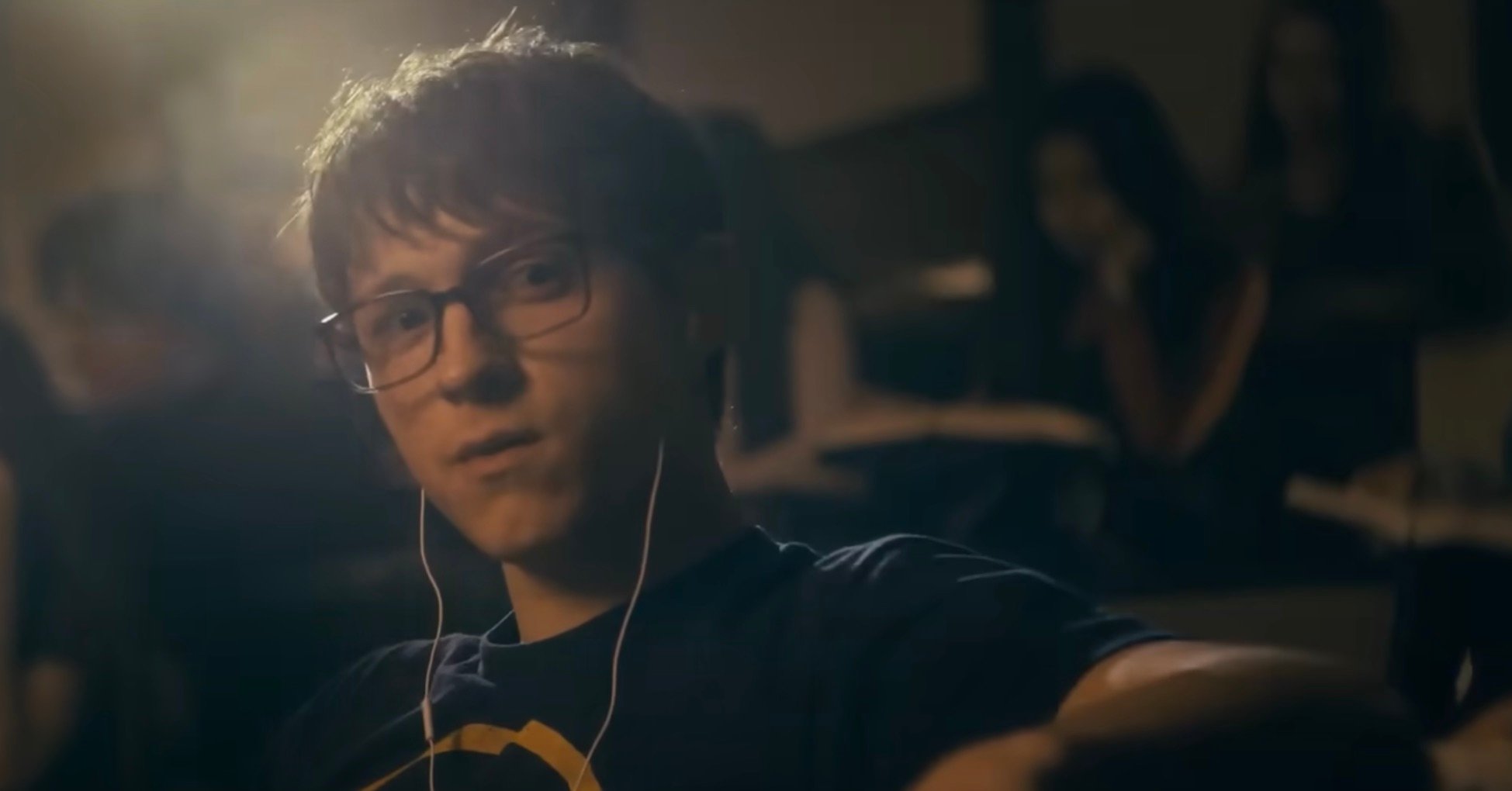7 Best Tom Holland Movies, Ranked 2 7 Best Tom Holland Movies, Ranked